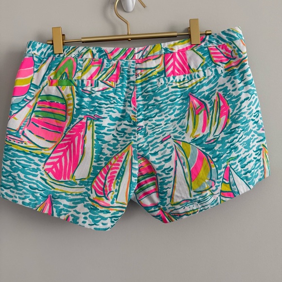Lilly Pulitzer Adie Shorts You Gotta Regatta Sail Boat Pattern EUC 6 - Picture 5 of 8